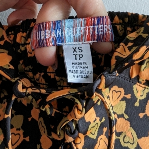 New Urban Outfitters Mariah lace up midi slip dress hearts size xs - Picture 6 of 8